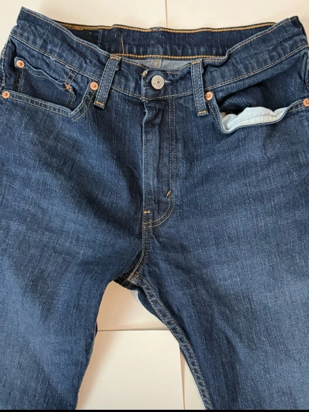 Levi's Dark Blue Straight Men's Jeans with Tan Leather Patch 31x30